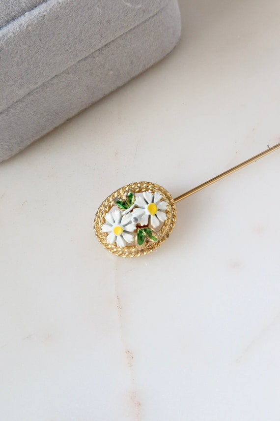 Vintage White Sunflower Stick Pin Floral Pin Gold 
