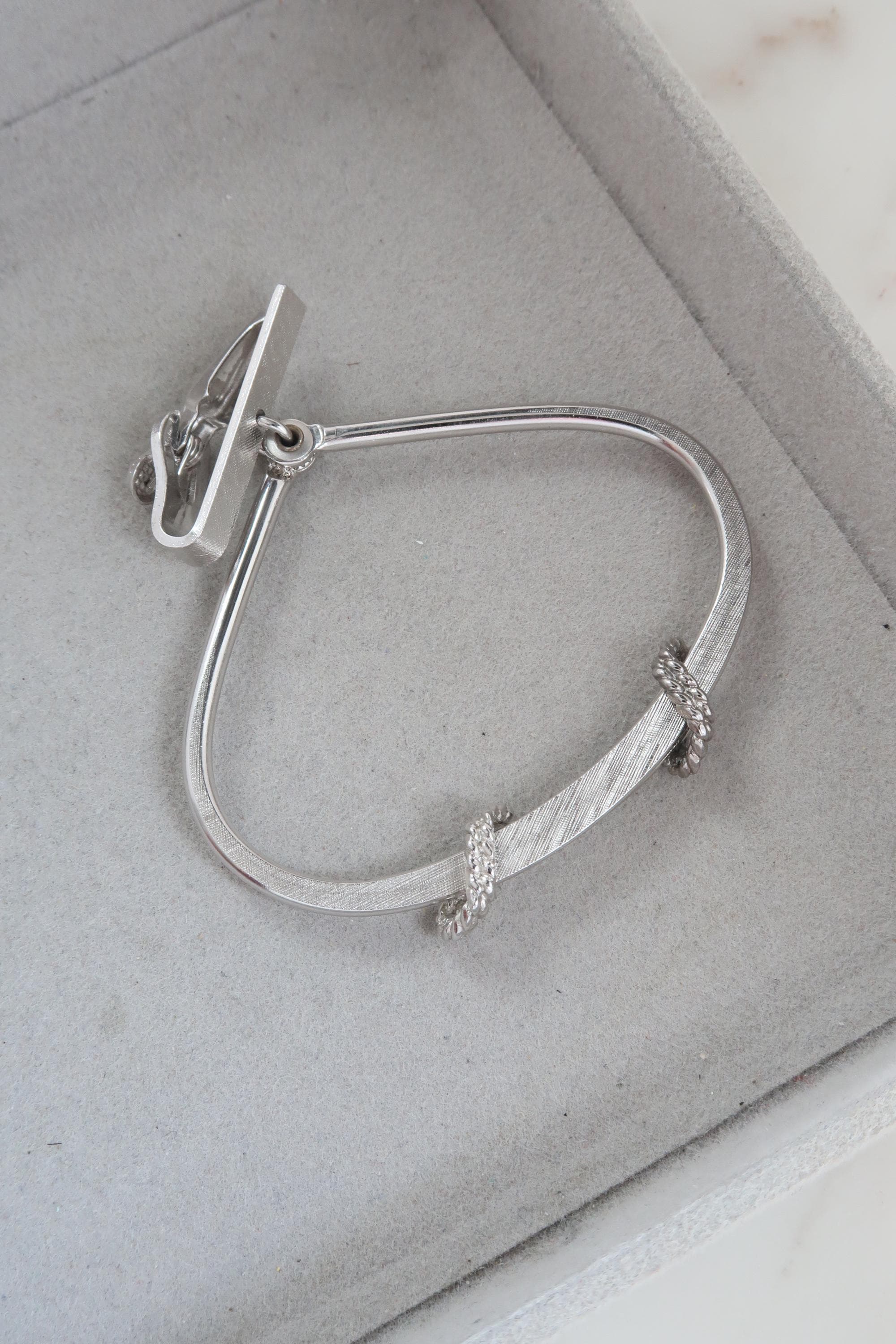 Barre à Cravate Swank En Argent - Occasion - Accessoire élégant Pour Costume