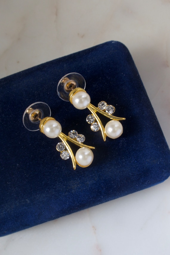Vintage Pearl Rhinestone Dangle Earrings Gold Pea… - image 8