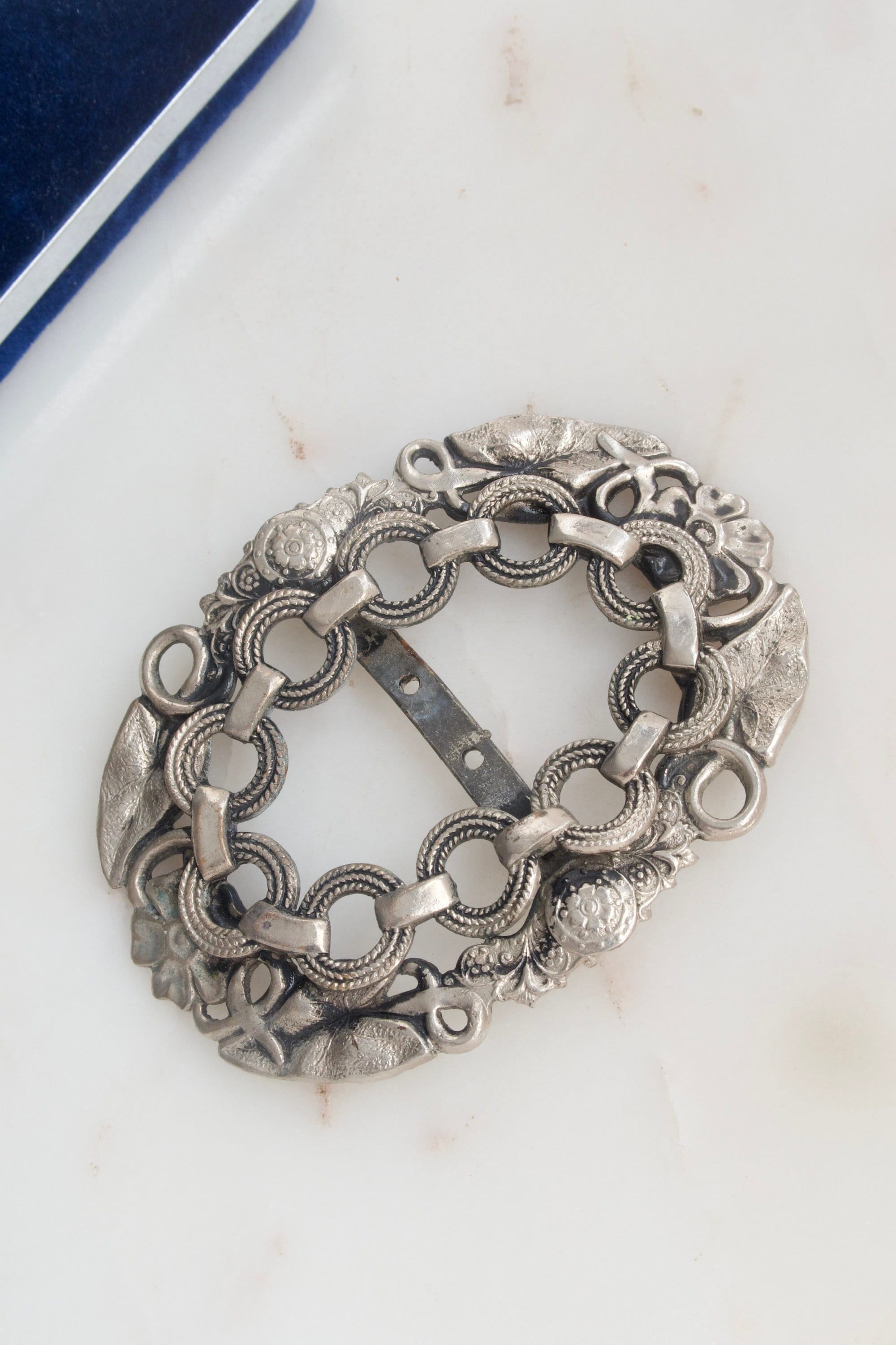 Antique Silver Floral Belt Accessory Amazon.com: Tandy Leather Western Floral Belt Buckle Set 1-1  main image 2