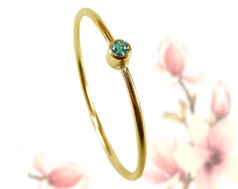 Delicate 1 mm gold ring with emerald, engagement ring, accessory ring, handmade