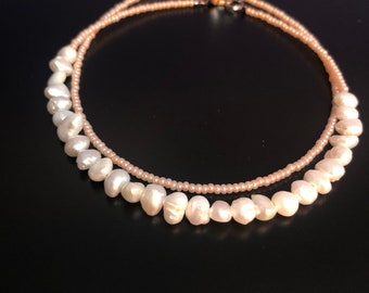 Freshwater pearl anklet set / hand beaded anklets made with Czech glass and freshwater pearls.