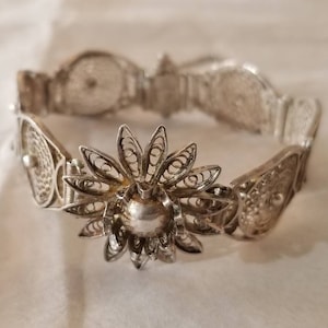VINTAGE 800 SILVER FILAGREE Flower Bracelet
