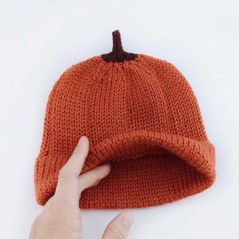 Pumpkin hat Knit pumpkin hat Thanksgiving hat Baby pumpkin hat Halloween hat photo prop Fall hat Knit baby pumpkin hat Autumn hat