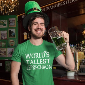 Saint Patrick&#39;s Day T-Shirt Worlds Tallest Leprechaun Funny Tee Shirt Ireland Irish Shamrock T-Shirt Mens Womens Irish Patriotic Tee