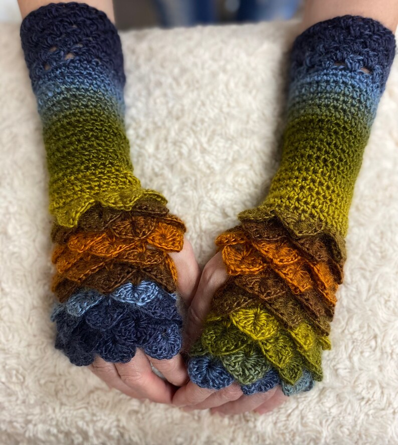 Dragon Scale Gloves/Fingerless Gloves/Dragon Gloves/Crocodile Gloves/Crochet Gloves/Arm Warmers image 3