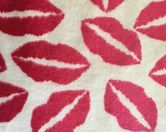 Valentine's Day Lip Pillowcase - Kissing , Kisses , Valentine's Day Gift , 100% Cotton Flannel , Smooches , Love , Girlfriend , Gift , Pink