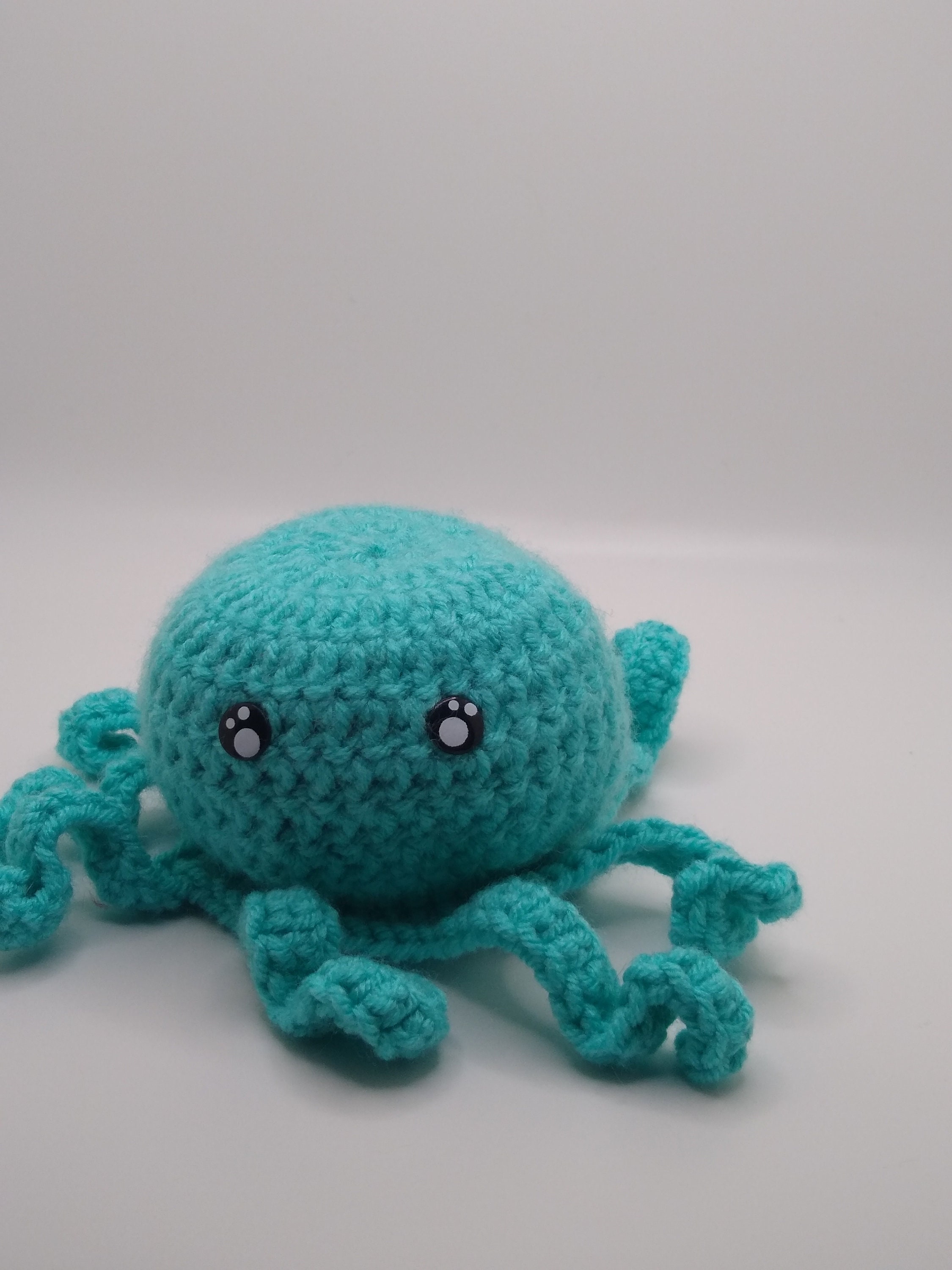 turquoise amigurumi octopus plushy - Thumbnail 6