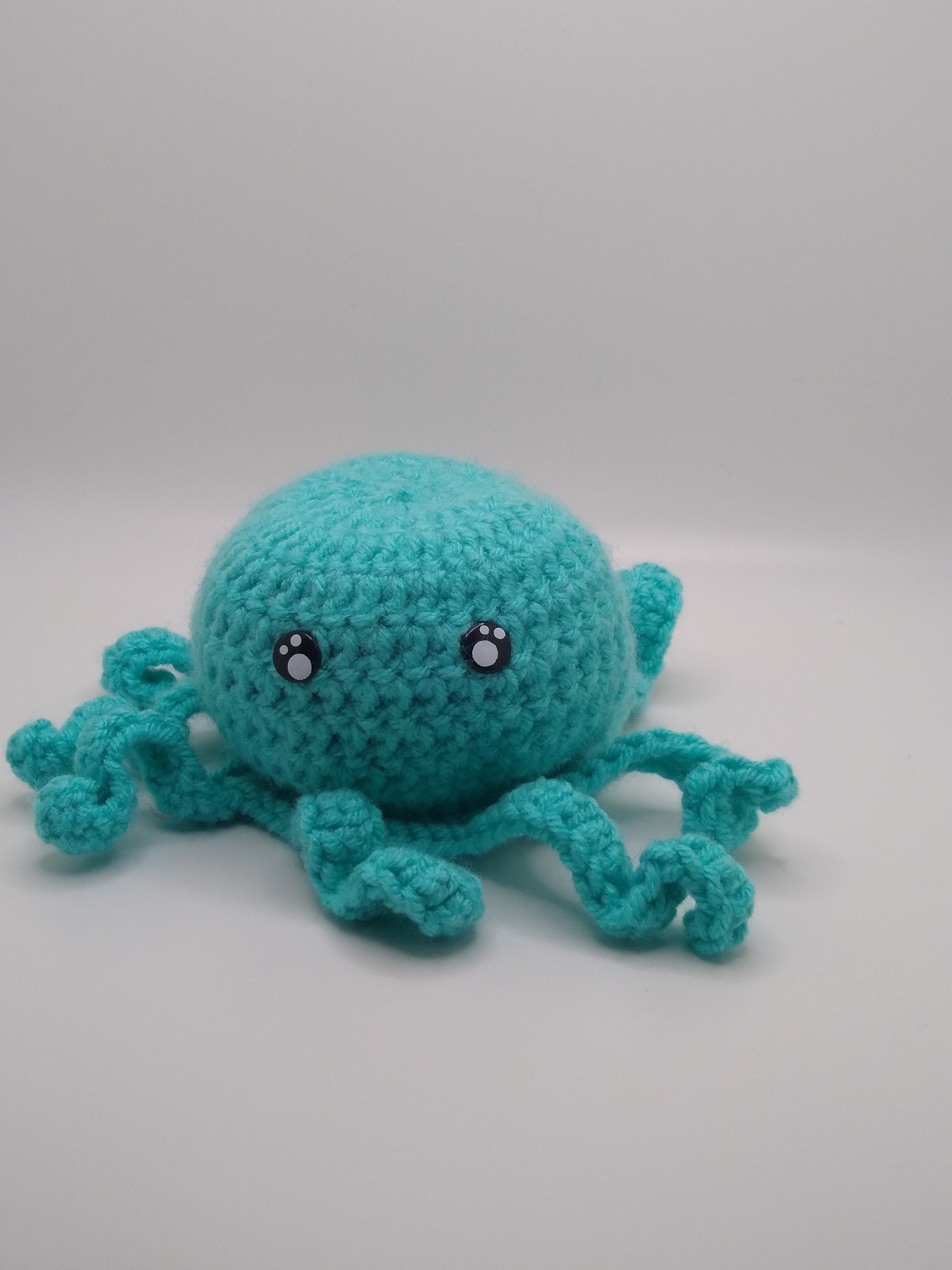 turquoise amigurumi octopus plushy - Thumbnail 5