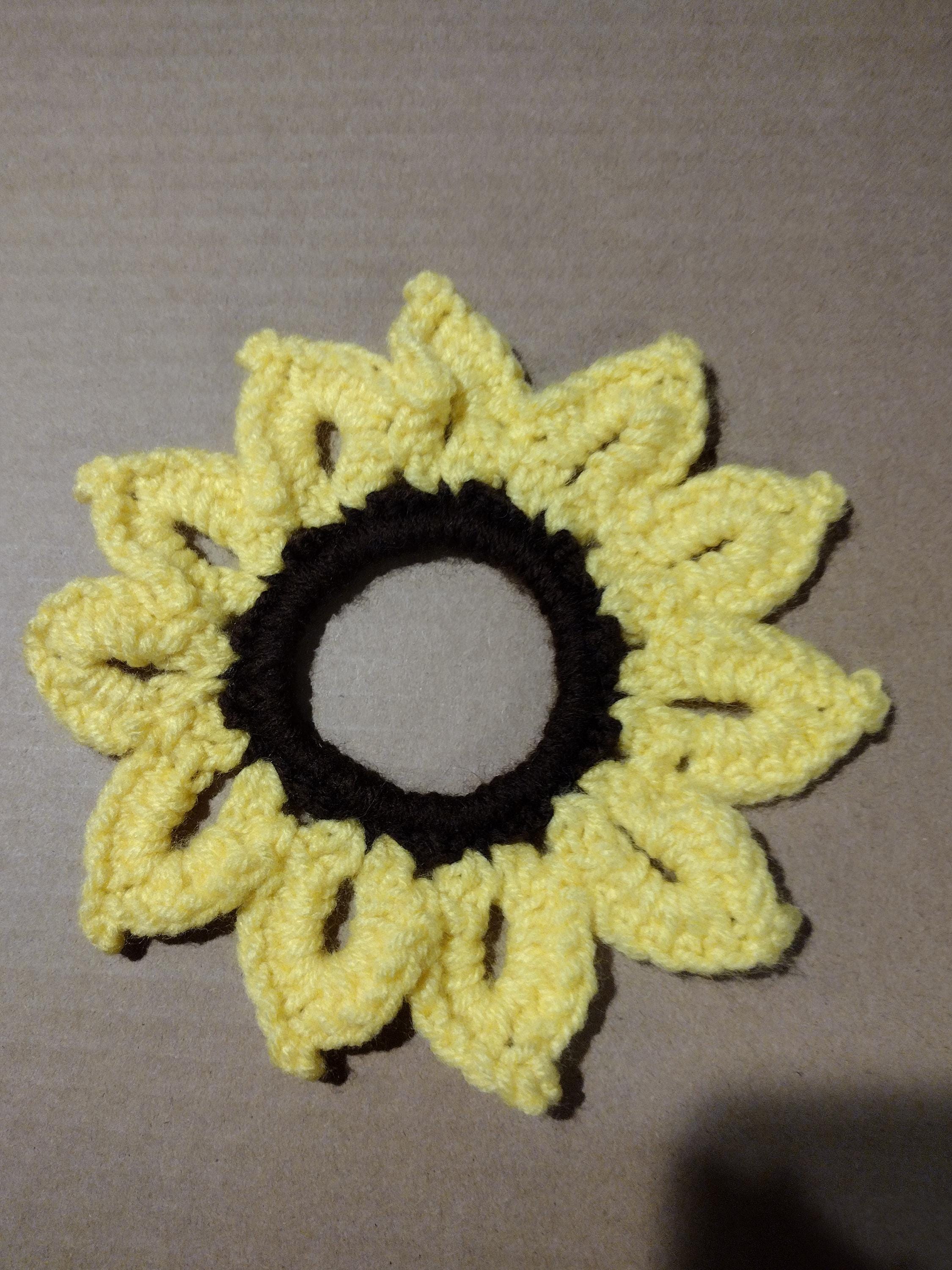 sunflower bun scrunchie - Thumbnail 2