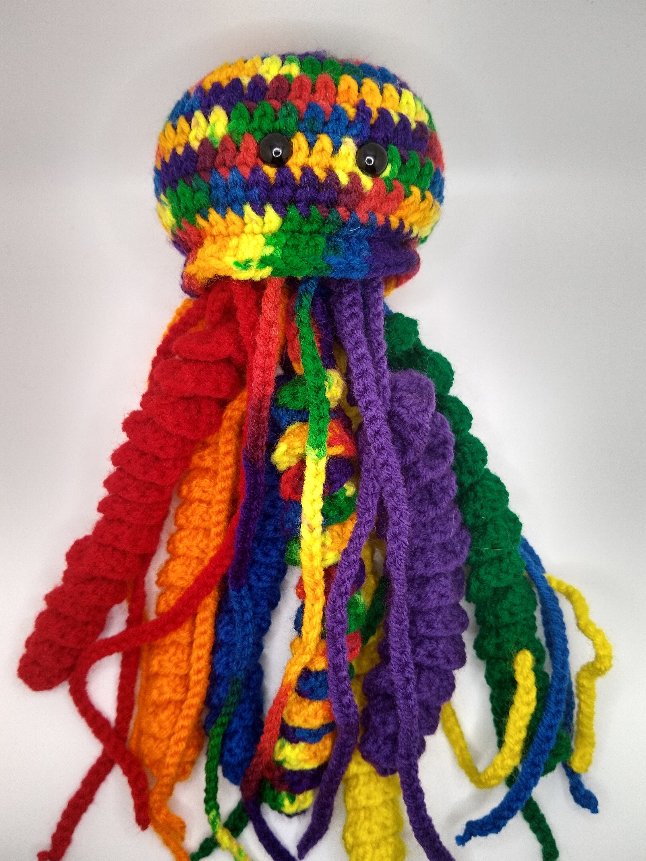 Rainbow amigurumi jellyfish plushy desk pet - Thumbnail 3