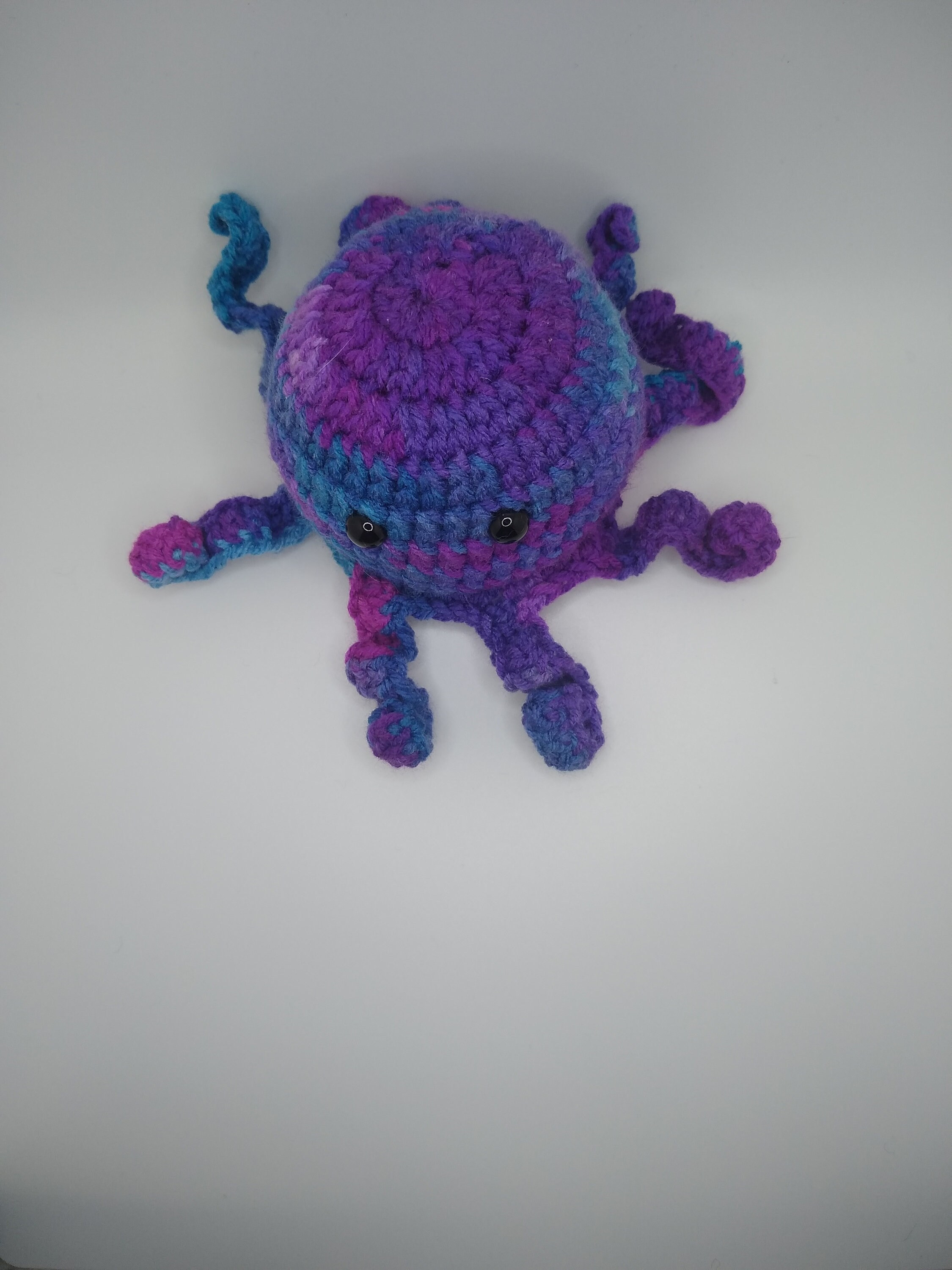 grape fizz amigurumi octopus plushy - Thumbnail 4