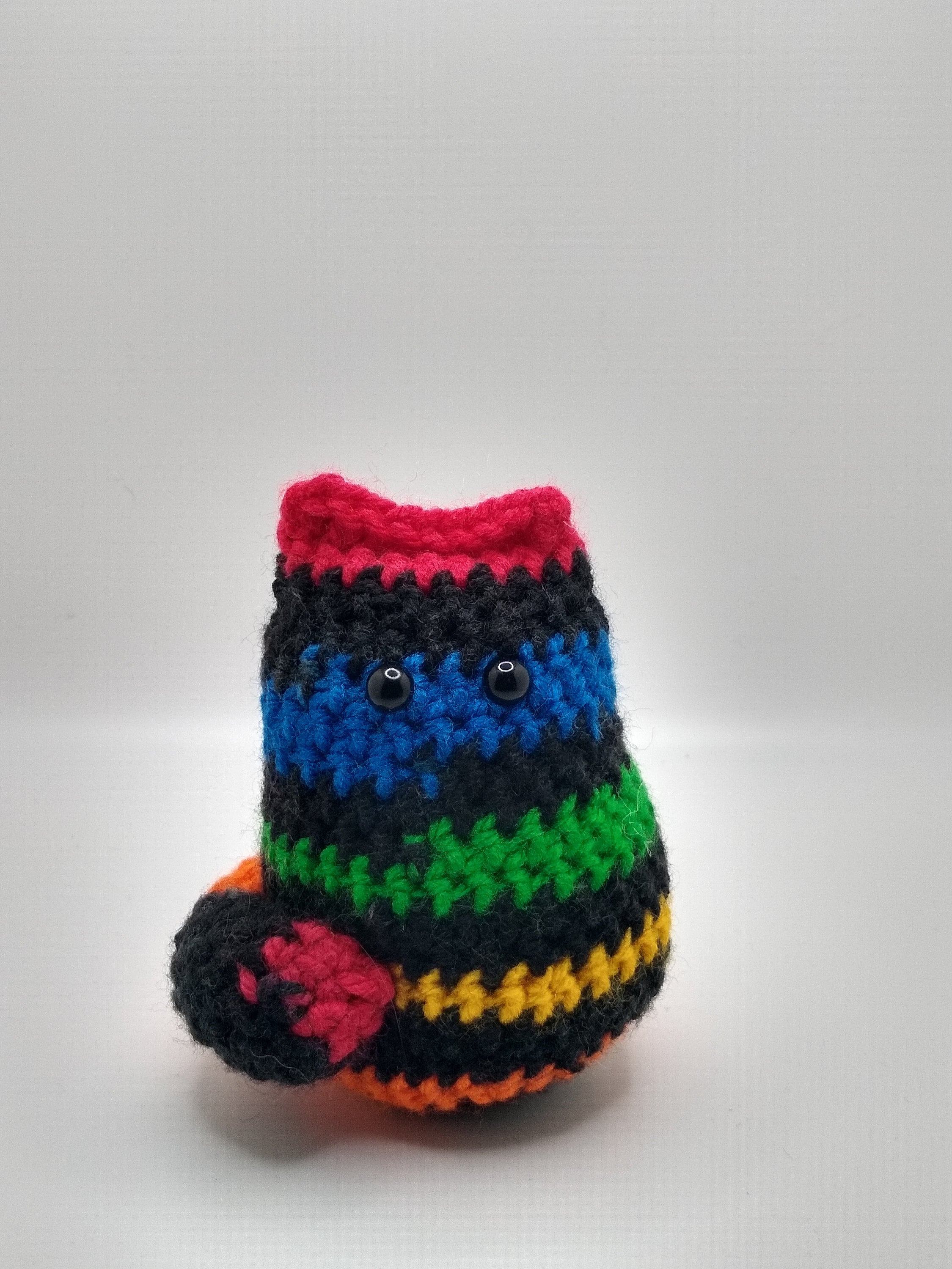 small primary and secondary stripes amigurumi cat plushy - Thumbnail 3