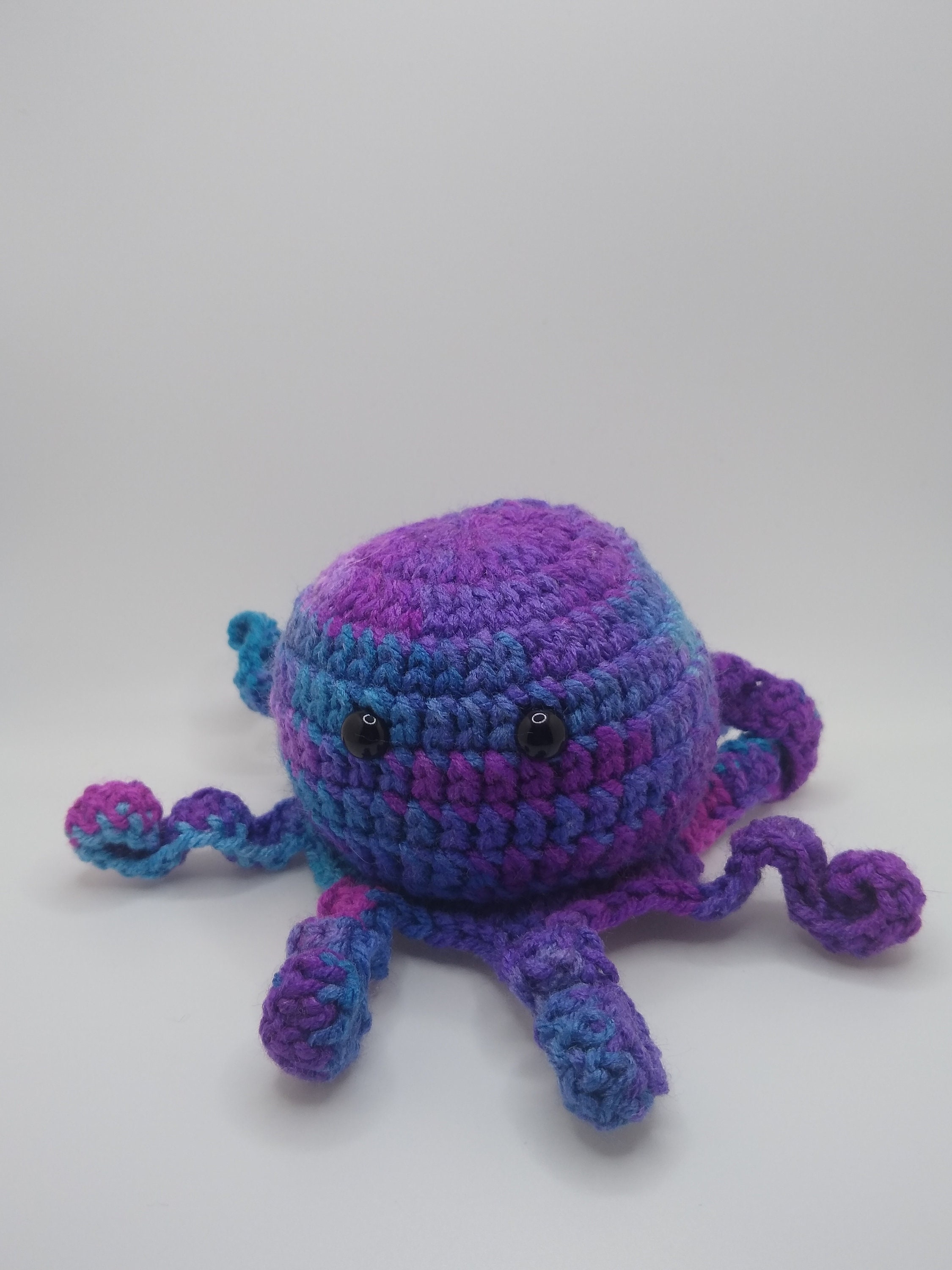 grape fizz amigurumi octopus plushy - Thumbnail 3