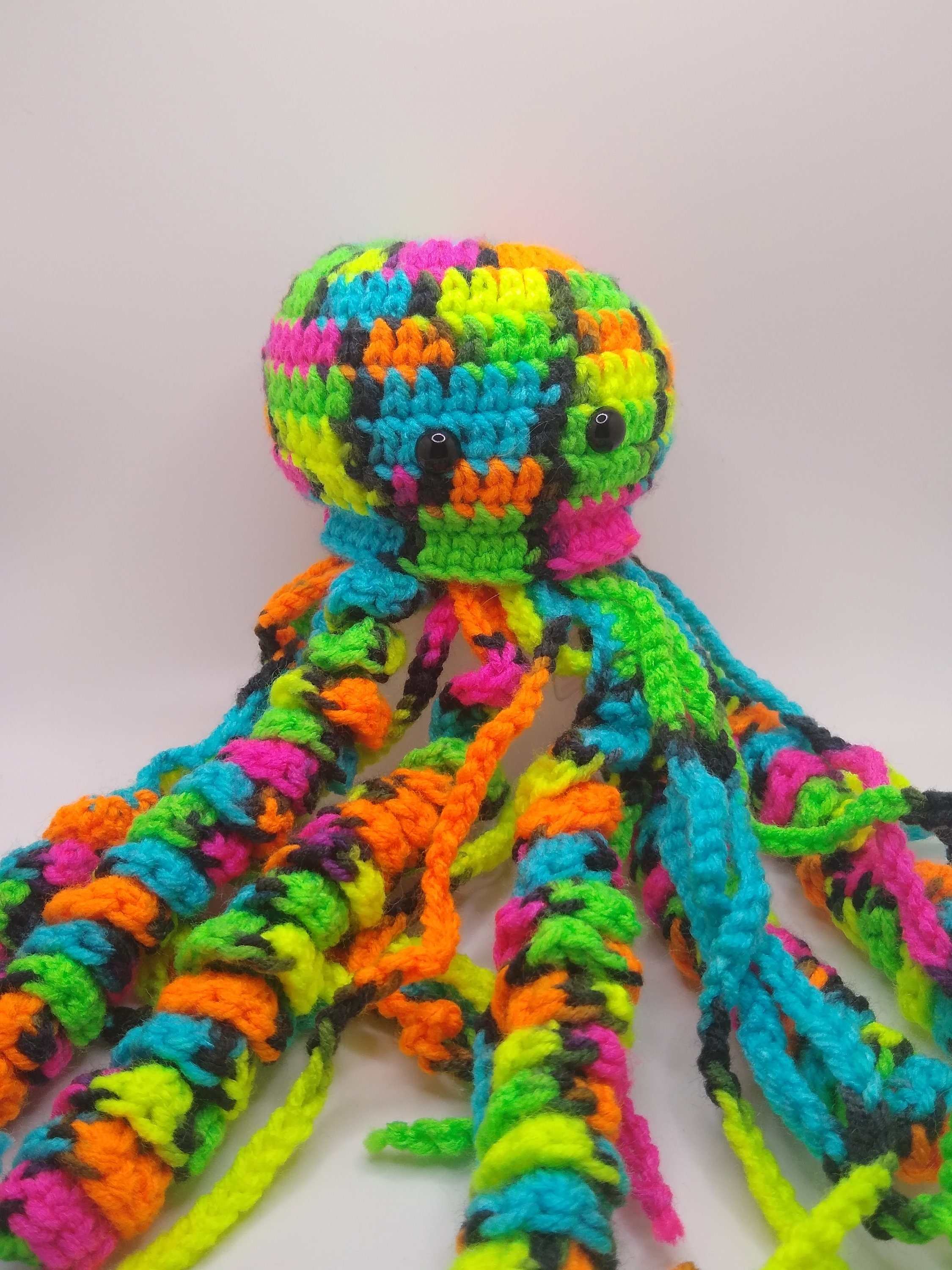 blacklight amigurumi jellyfish plushy desk buddy - Thumbnail 2