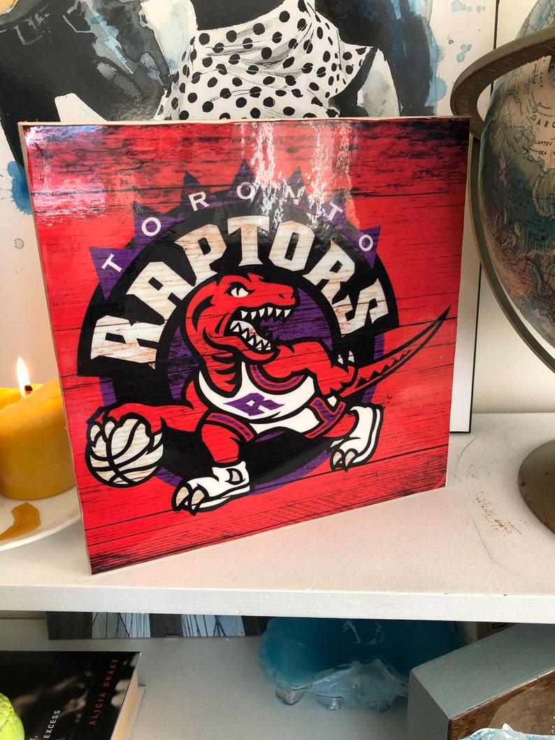 Toronto Raptors Wood Sign Classic Logo 10 X 10 Wall Art Etsy