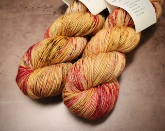 Hand Dyed ,Golden Sparkle Speckle Yarn, Fingering, Sock, Superwash Merino Wool Nylon in Toffee with Red and Charcoal