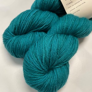 Hand Dyed Yarn KM Worsted Superwash Merino Wool Yarn in Teal Blue Green