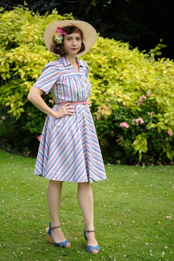 Vintage sweet 40s candy chevron pastel stripes shi