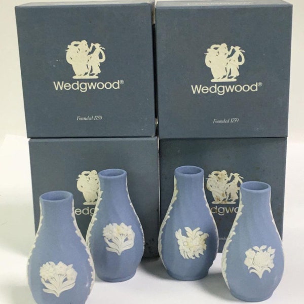 WEDGWOOD Jasperware Bud Vase with box included NOS