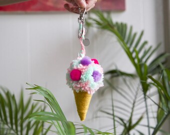 Unicorn ice cream scones keychain, pompom keychain, zipper charms, purse keychain, charms, bag accesories, handbag keychain, tassel keychain