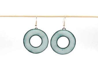 Pendientes de cobre esmaltado en azul pálido