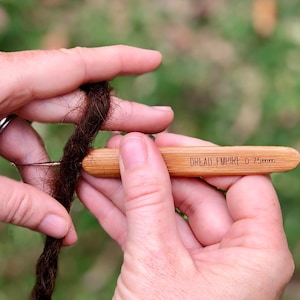 Dreadlocks Crochet Hook 0.75mm perfect small hook size for making dreadlocks by Dread Empire