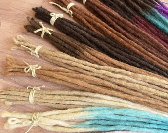 Extensions de dreadlocks x 10 dreads, 50 cm/20 pouces de long et 8-10 mm d'épaisseur Dreads synthétiques crochetées à une extrémité fabriquées à partir de henlon de haute qualité