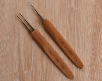 Double Crochet Hook PLUS 0.6mm Single Crochet Hook Combo for Dreadlocks by Dread Empire