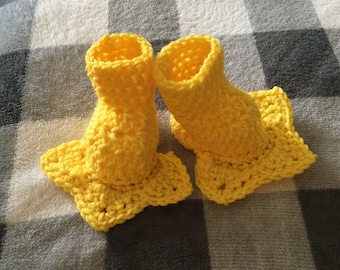 CROCHET PATTERN - Newborn Baby Chicken Feet Booties - PATTERN