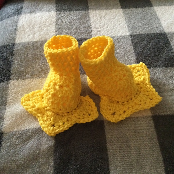 CROCHET PATTERN - Newborn Baby Chicken Feet Booties - PATTERN