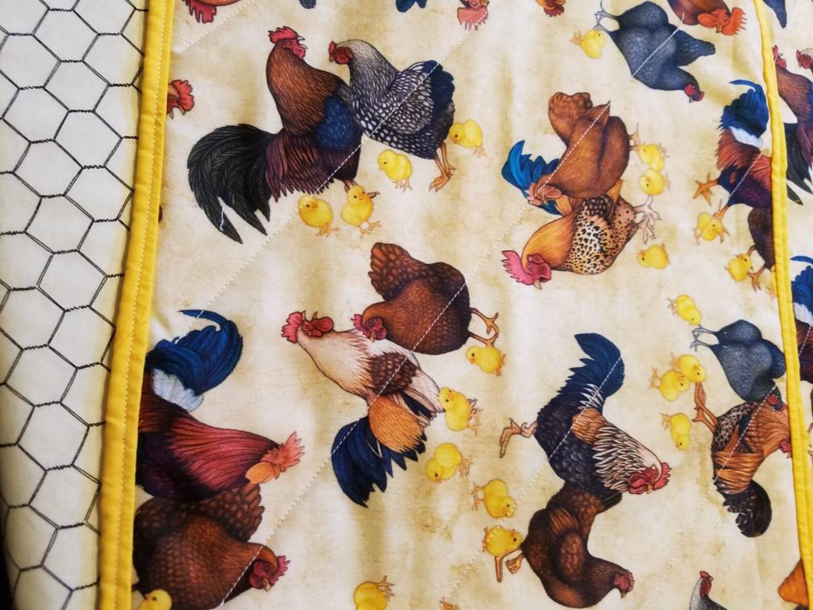 Harvest Rooster WN1903036CL Quilted Round Mat main image 1