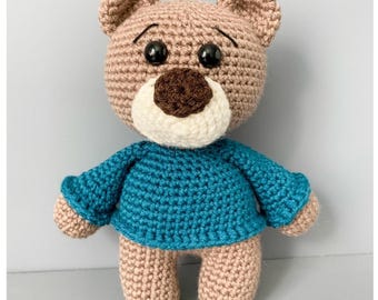 Amigurumi Bear Crochet Pattern | Friendly Bear with Sweater