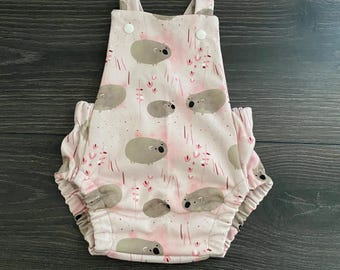 Organic Cotton Baby Romper: Vintage Australian Wombat Cross Back
