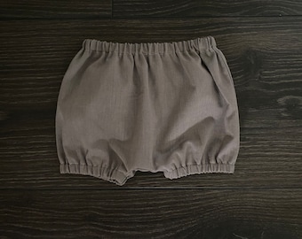 Organic Cotton Baby Bloomers: Unisex Gray Bubble Shorts