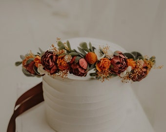 Cranberry Pumpkin Flower Crown: Fall Wedding Photo Prop