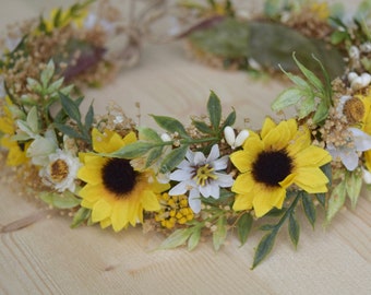 Sunflower & Wild Daisy Flower Crown - Sunflower Bridal Halo - Rustic Flower Girl Crown - Engagement Photos- Sunflower Wedding Flower Crown