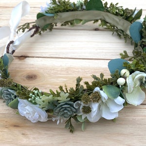 Succulent Flower Crown Pale Green/Blue/Creams Succulent and Rose Bridal Crown Succulent Halo Bridal Hair Succulent Photo Prop Crown image 4