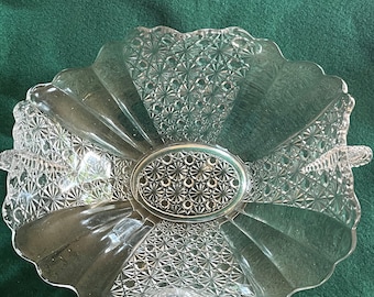 Fenton Glass Daisy and Button Scalloped Bowl