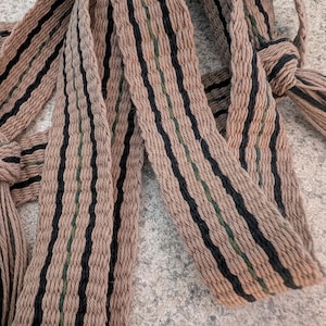 Cinturón tejido con cuerno de pólvora métis, banda para sombrero, hombre de montaña, cargador de avancarga, encuentro