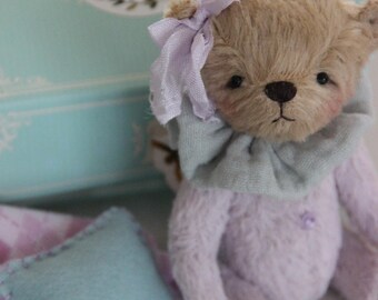 Iris - Artist teddy bear  - Minuature collectible teddy