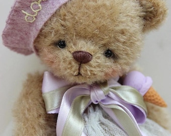 Vivian - Artist teddy bear - Classic teddy with accessories