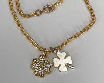 Collier maille  porte-bonheur pendentifs trèfle doré et strass trèfle argenté