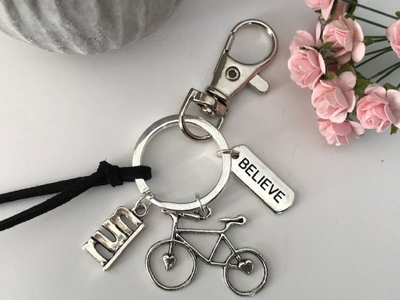Lot De 2 Porte-clés Vélo En Métal | Forme De Vélo De Route, Jaune Et Bleu | Cadeau Pour Cycliste Passionné