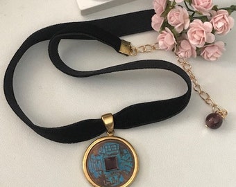 velvet ribbon chinese pendant choker