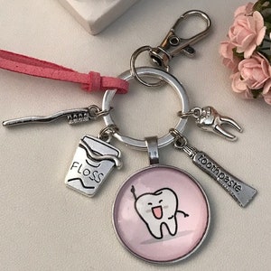 Zahnarzt Schlüsselanhänger Zahnpasta Zahnbürste, Zahnarzt Taschenanhänger Zahnseide, Zahn, Geschenk für Zahnarzt Mama, Zahnarzt Papa Geschenk
