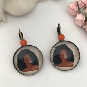 Ethnic Afro women&#39;s earrings, shell