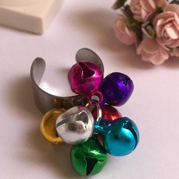 Bague à grelots, anneau à clochettes, bague clochette, cadeau pour maman grelot, breloque grelots clochettes, bague porte bonheur kawaii