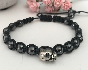 Bracelet pour homme perles hématite et tête de mort métal argnté