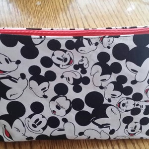 Hard to find Mickey head fabric,  mickey mouse cosmetic bag, Mickey mouse make-up bag, Disney cosmetic bag. Mickey mouse Zipper pouch